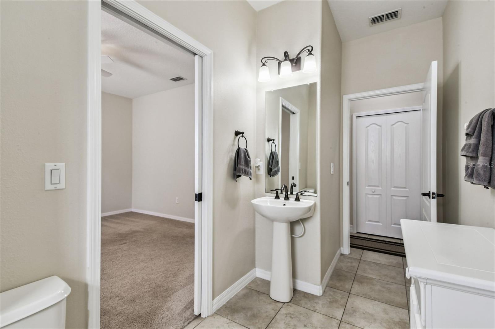 Image 15 of 95 For 4603 Walnut Ridge Road