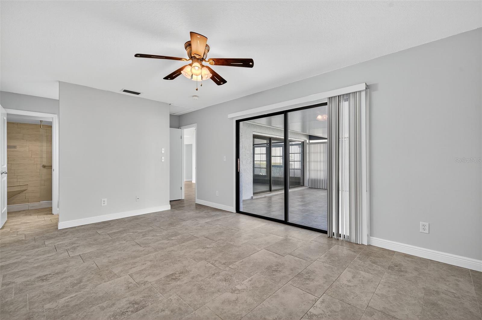 Image 20 of 49 For 321 Windrush Loop