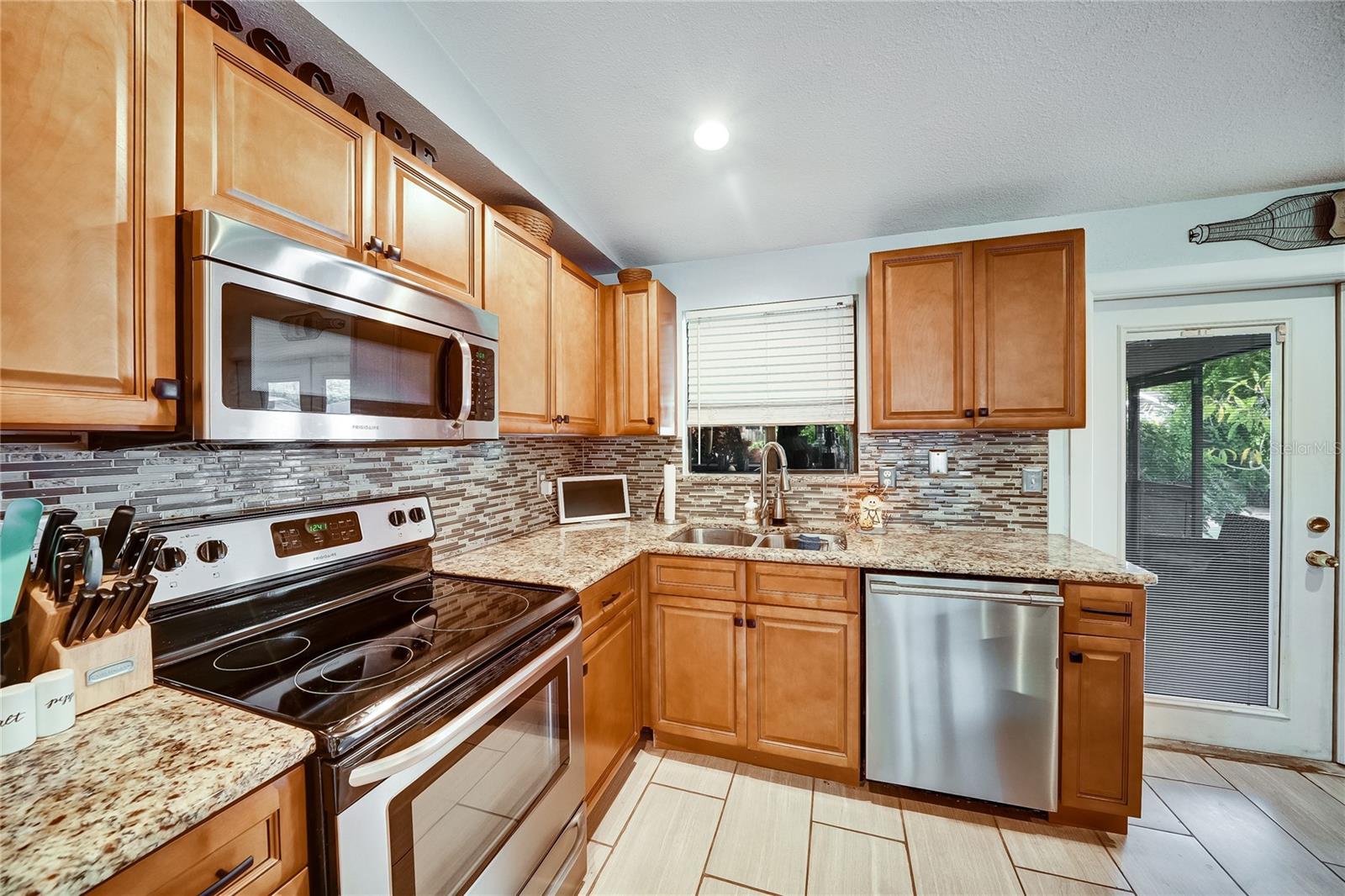 Image 6 of 15 For 3042 Hanna Court