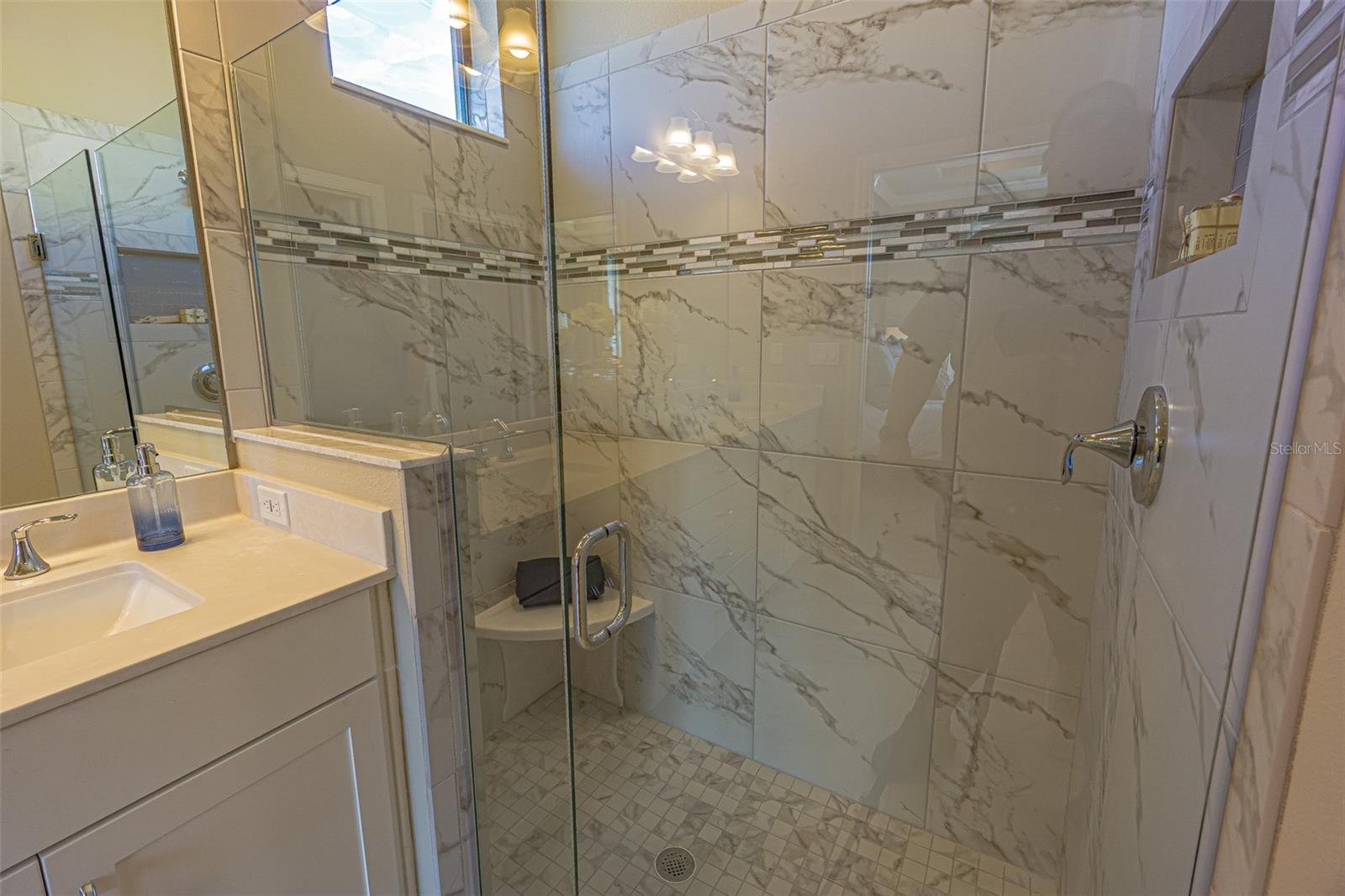 Image 13 of 23 For 9429 Highland Hills Drive