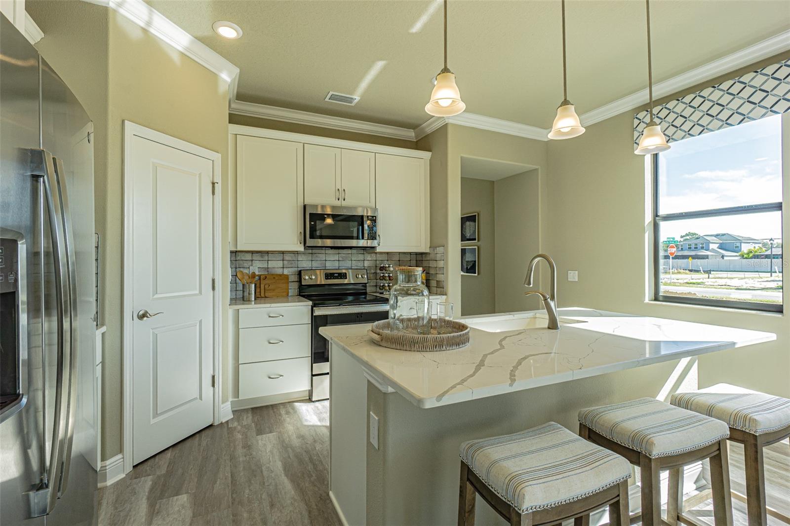 Image 6 of 23 For 9429 Highland Hills Drive