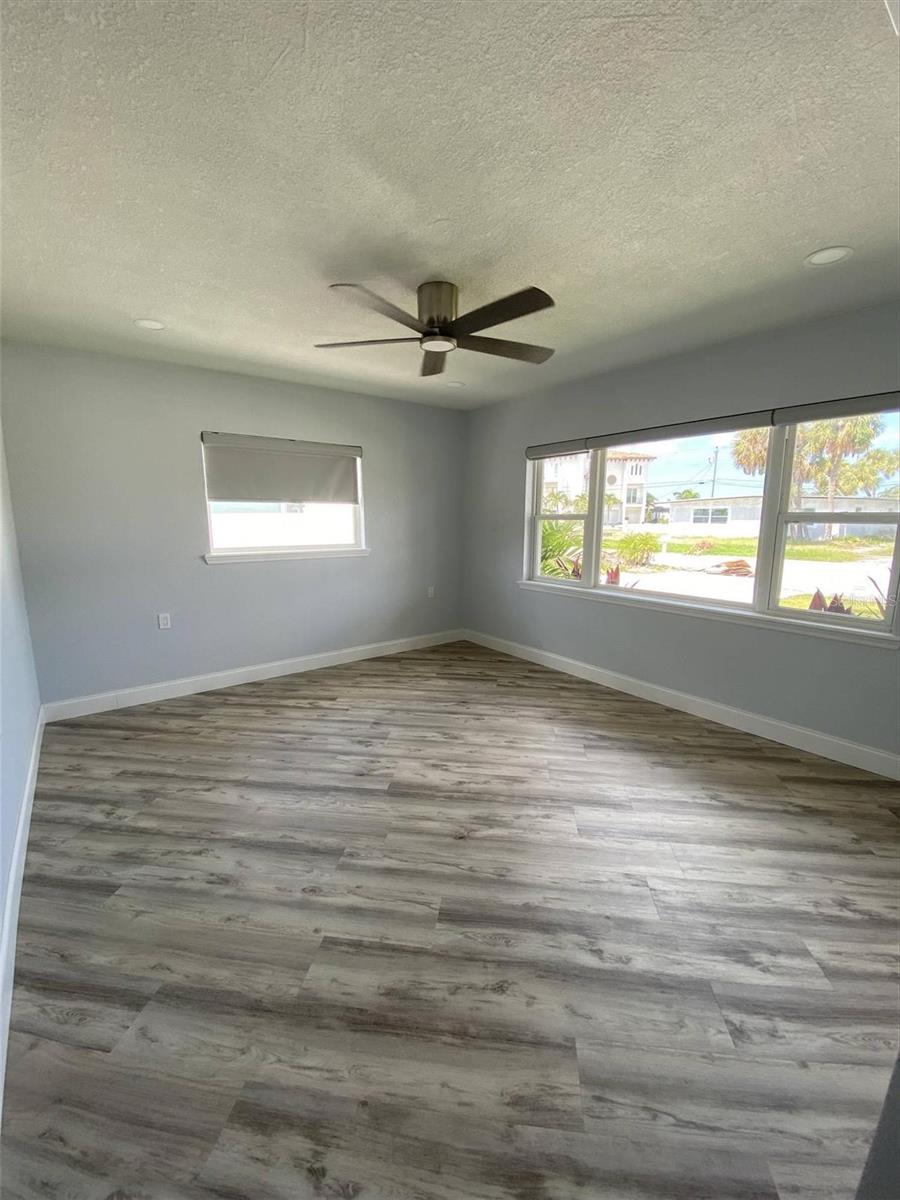 Image 19 of 22 For 460 87th Avenue