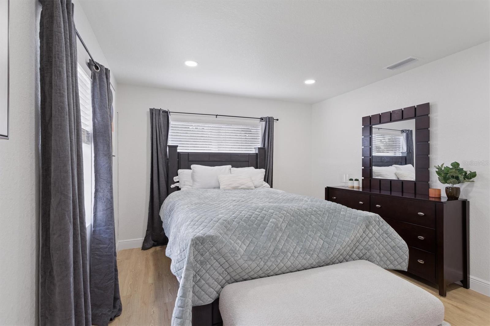 Image 19 of 29 For 3020 Idlewild Avenue