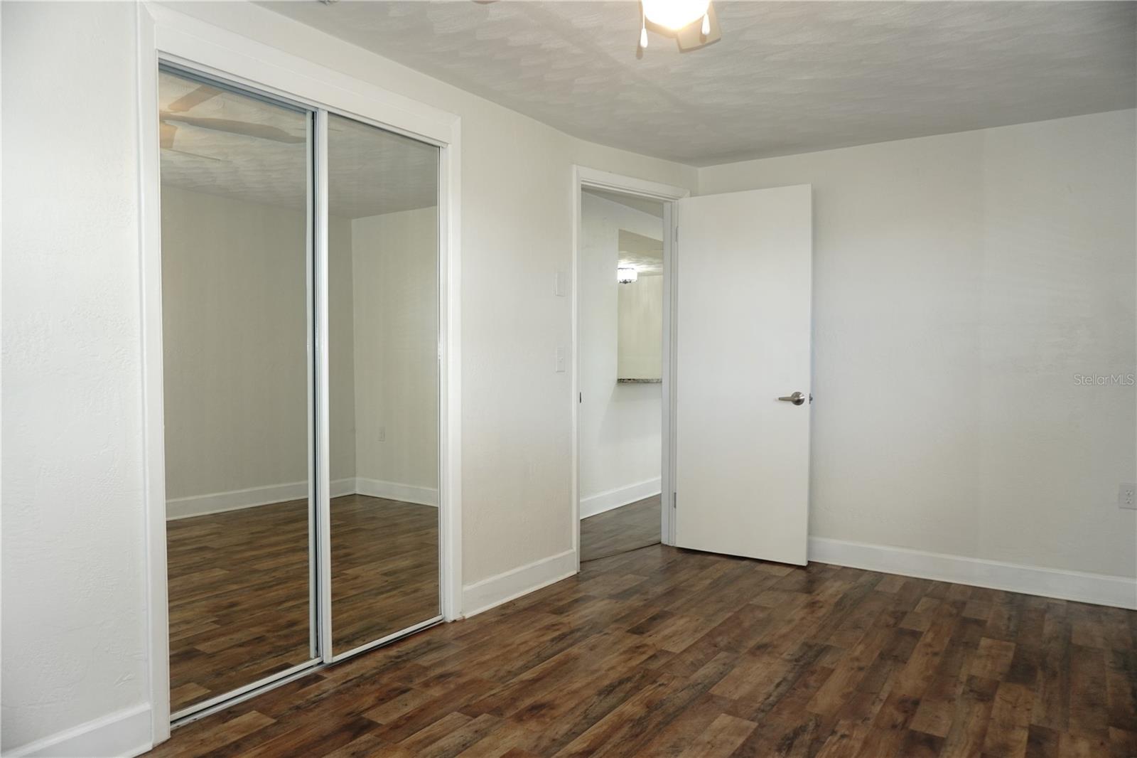 Listing photo id 15 for 1408 Jennings Drive
