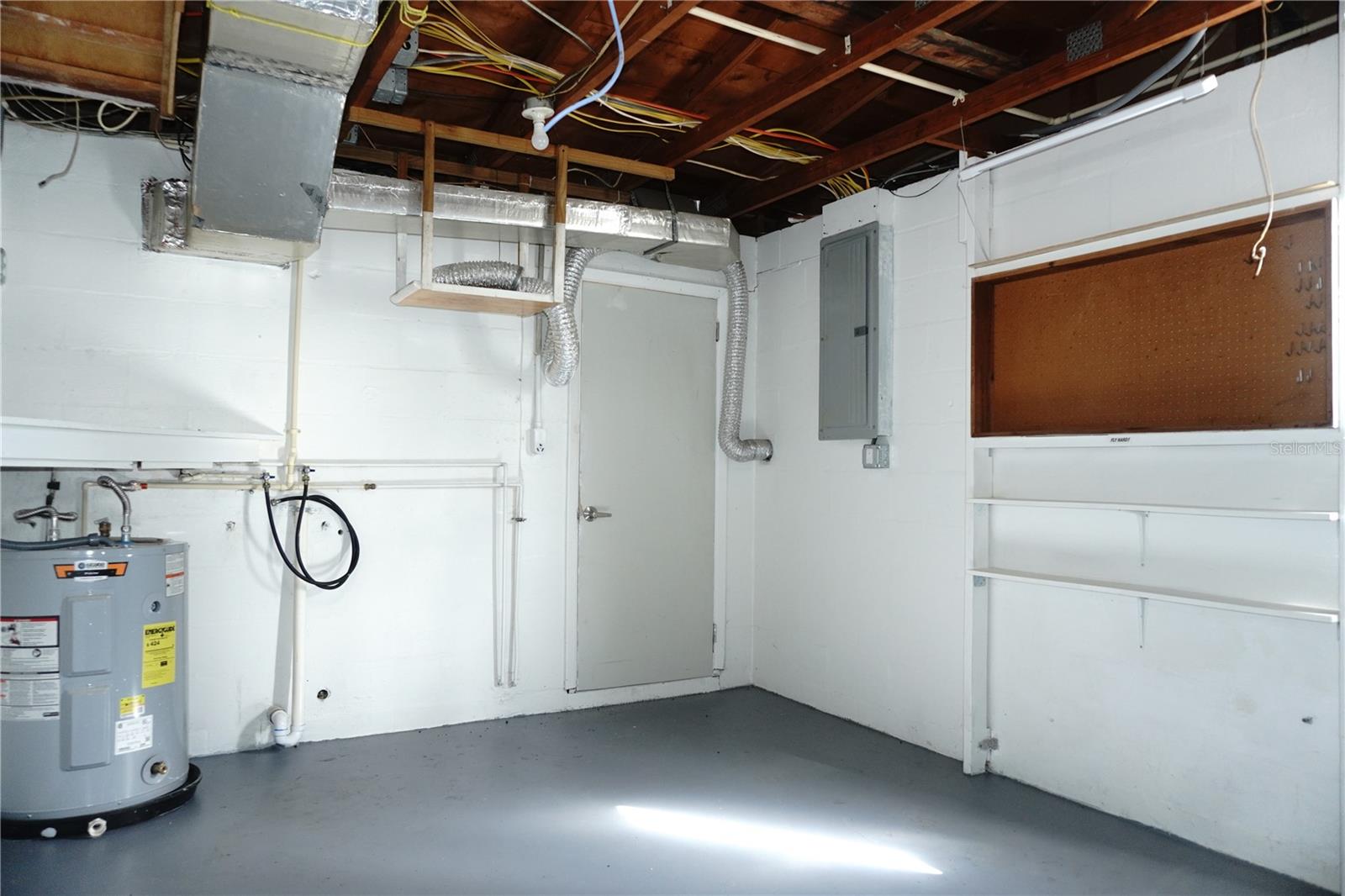 Listing photo id 26 for 1408 Jennings Drive
