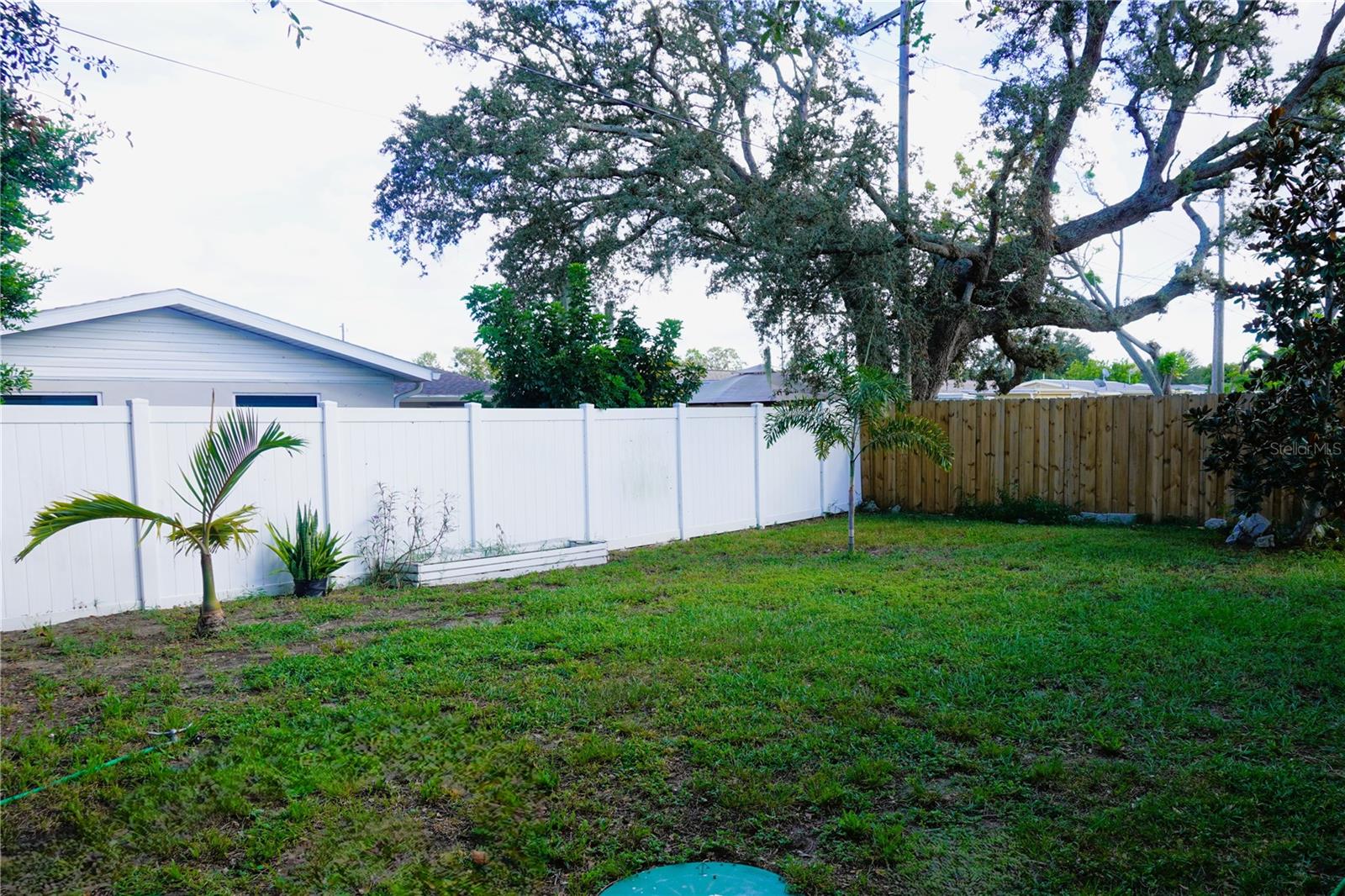 Listing photo id 30 for 1408 Jennings Drive