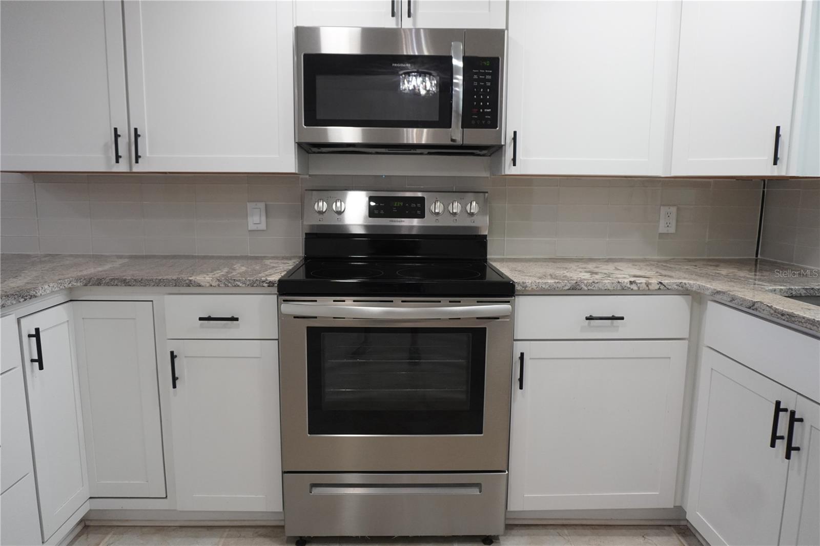Listing photo id 5 for 1408 Jennings Drive