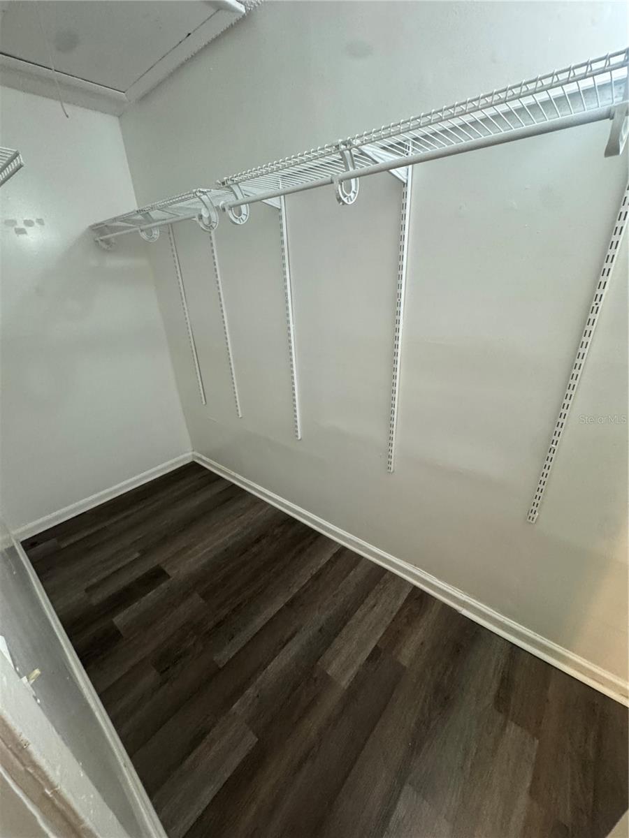 Image 10 of 16 For 1110 Vonderay Road