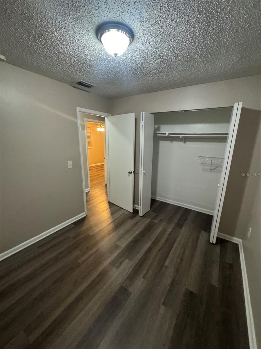 Image 12 of 16 For 1110 Vonderay Road