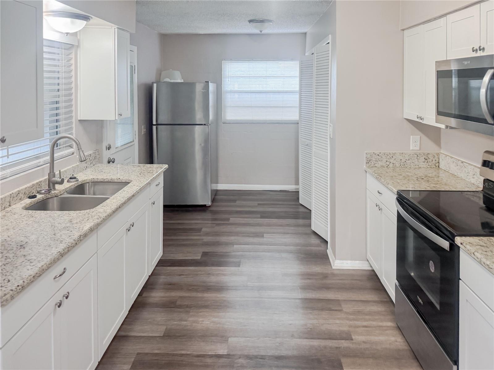 Image 5 of 16 For 1110 Vonderay Road