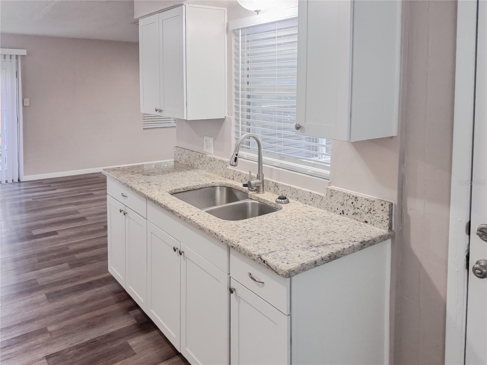 Image 6 of 16 For 1110 Vonderay Road