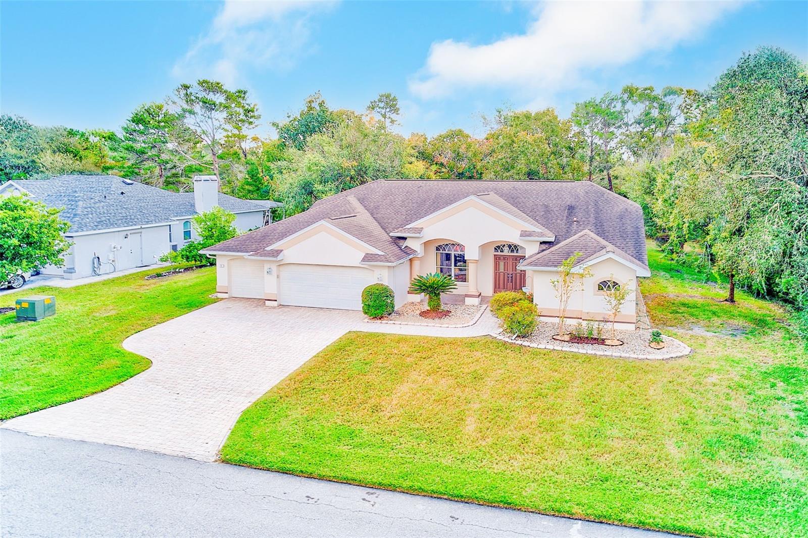 Image 48 of 83 For 4 Poppy Court