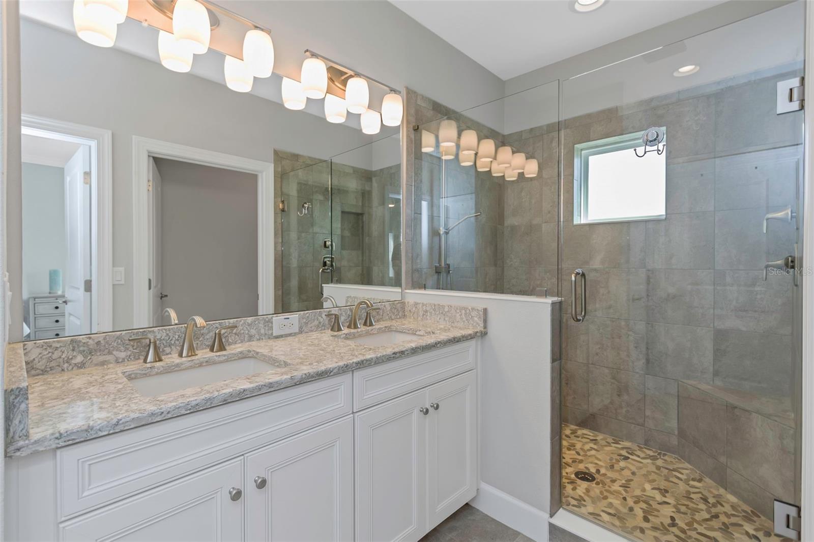 Image 24 of 36 For 4063 Rocky Shores Drive