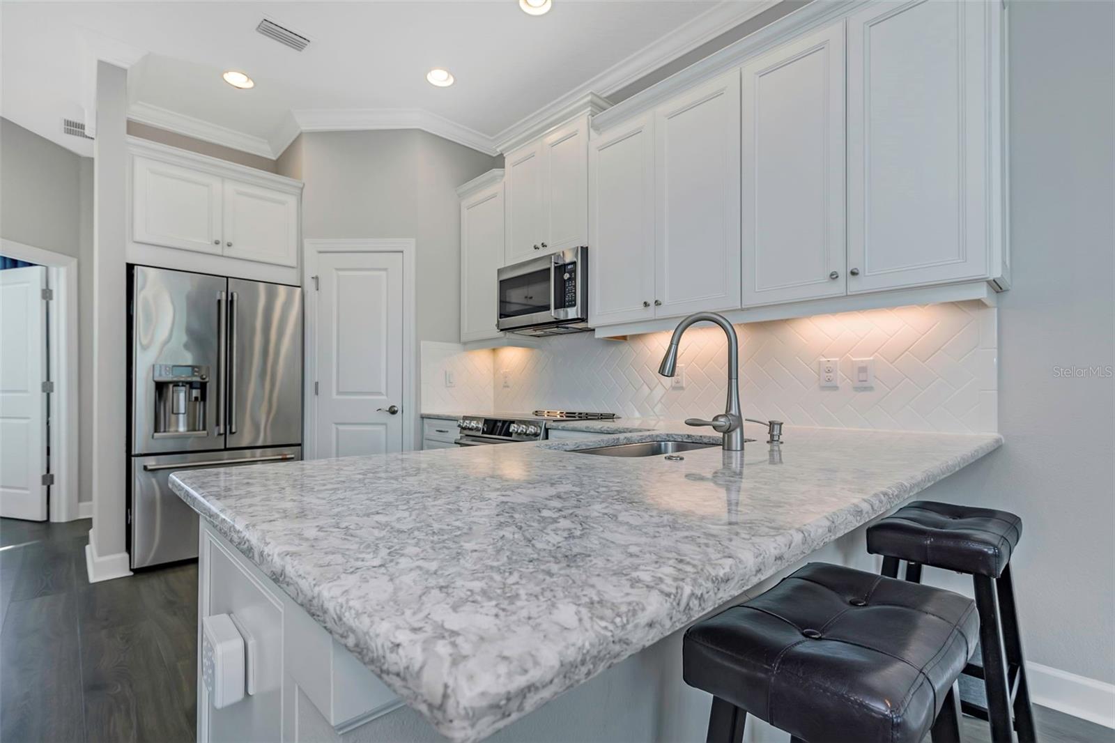 Image 5 of 36 For 4063 Rocky Shores Drive