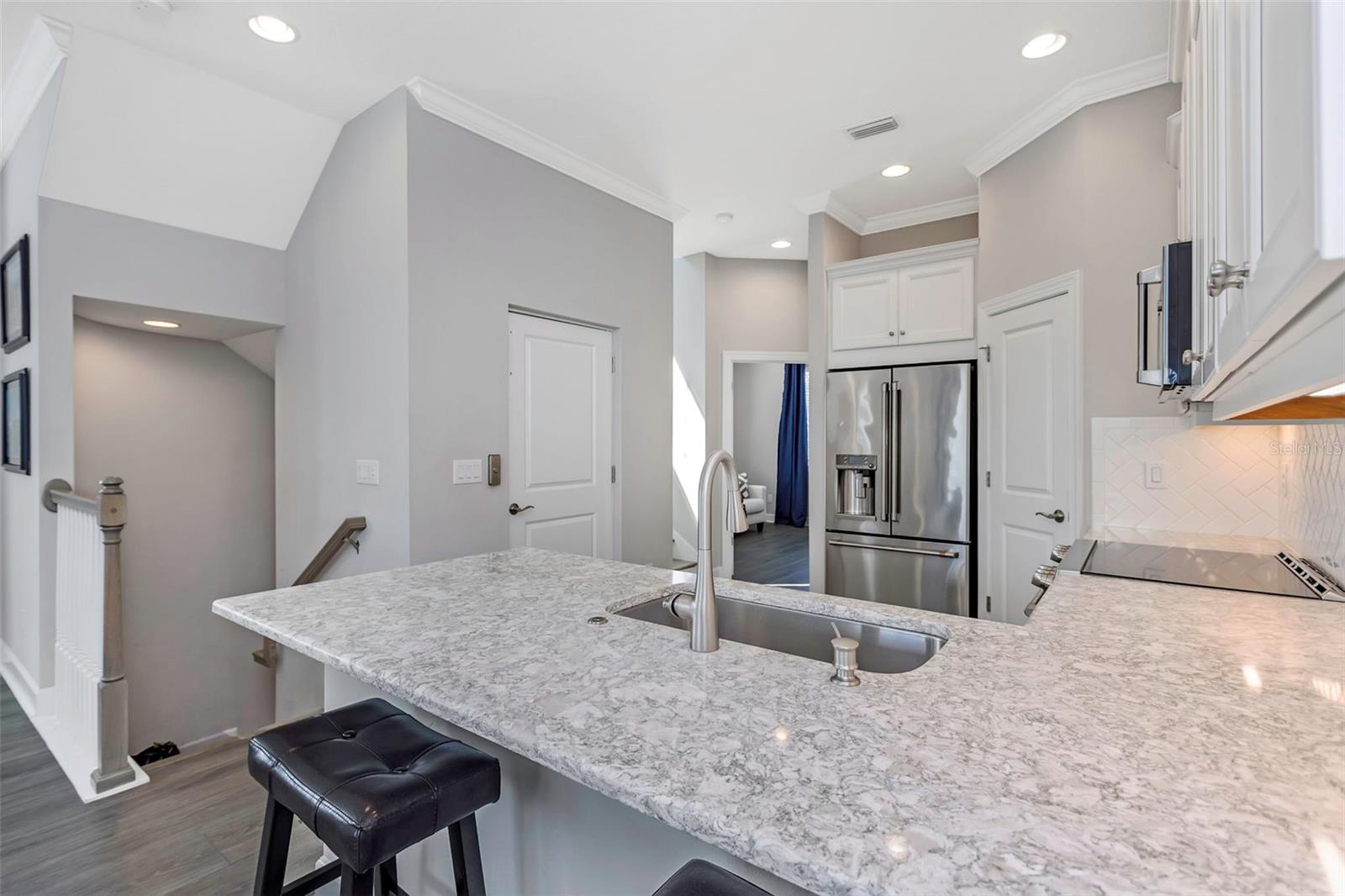 Image 9 of 36 For 4063 Rocky Shores Drive