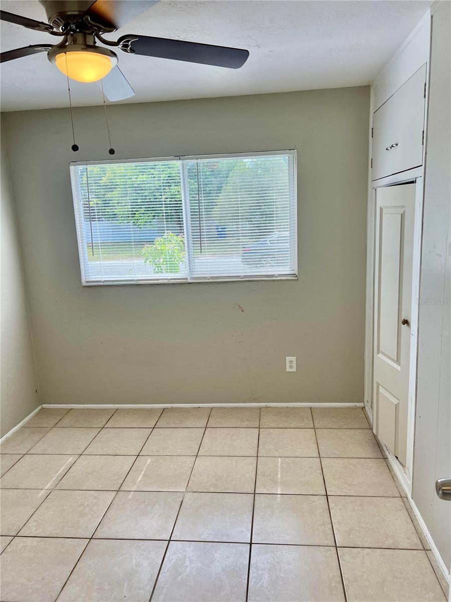 Image 14 of 30 For 7115 Orpine Drive N