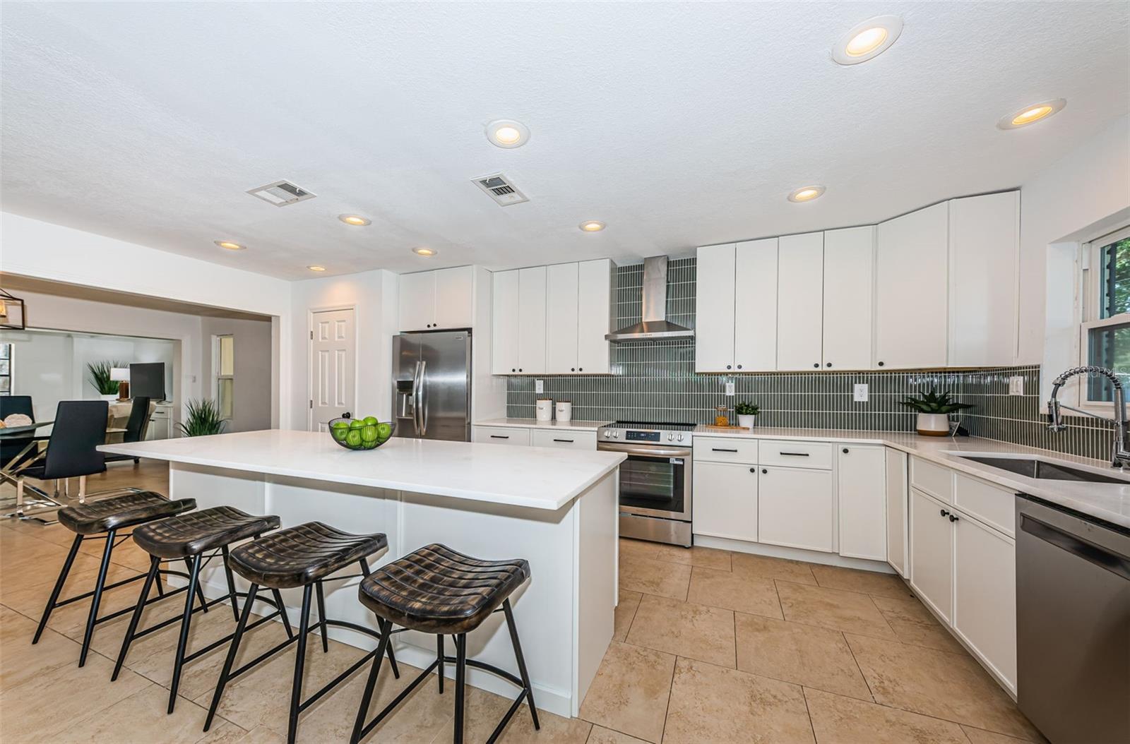 Image 16 of 42 For 4106 Fielder Street