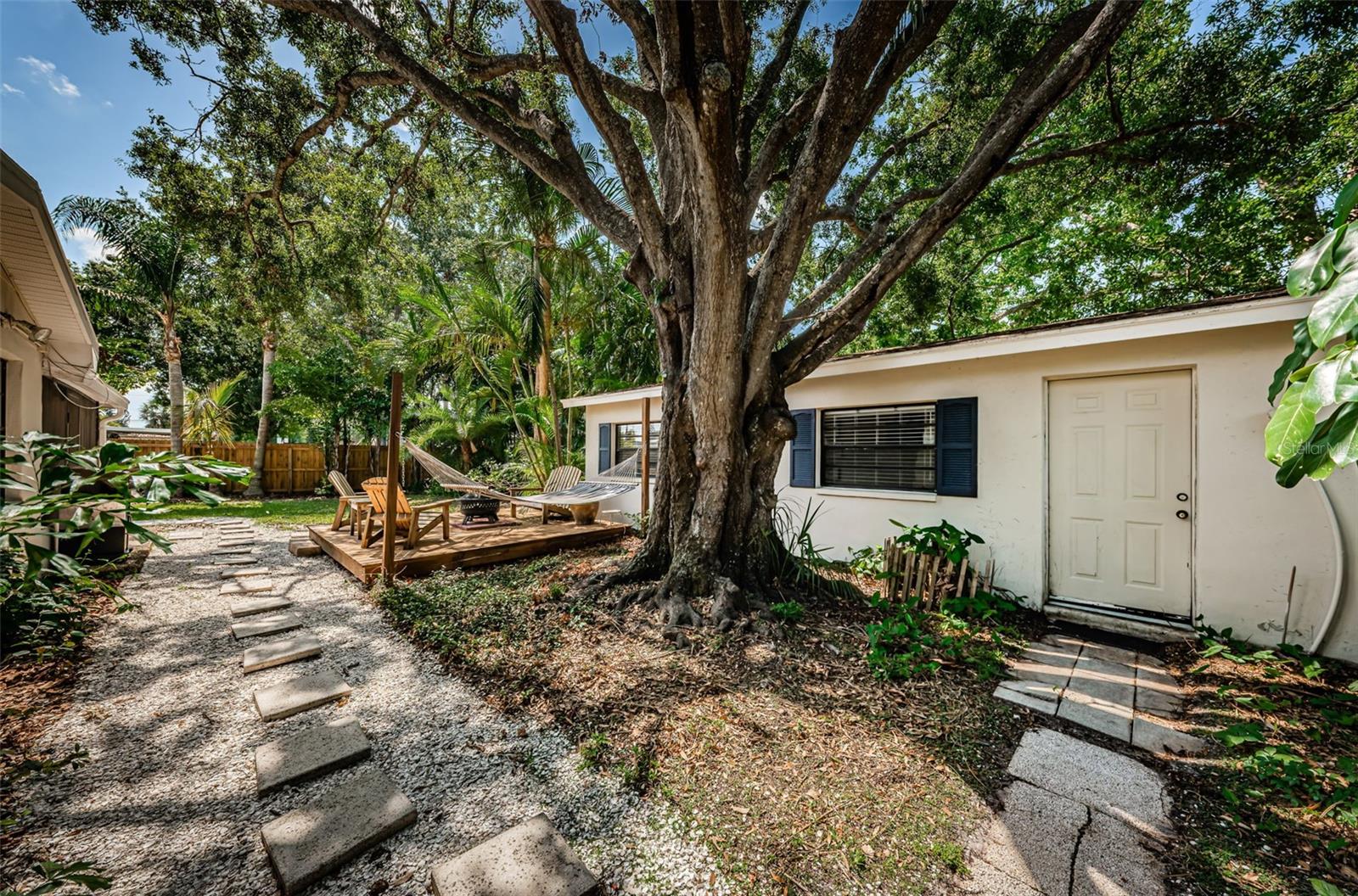 Image 41 of 42 For 4106 Fielder Street
