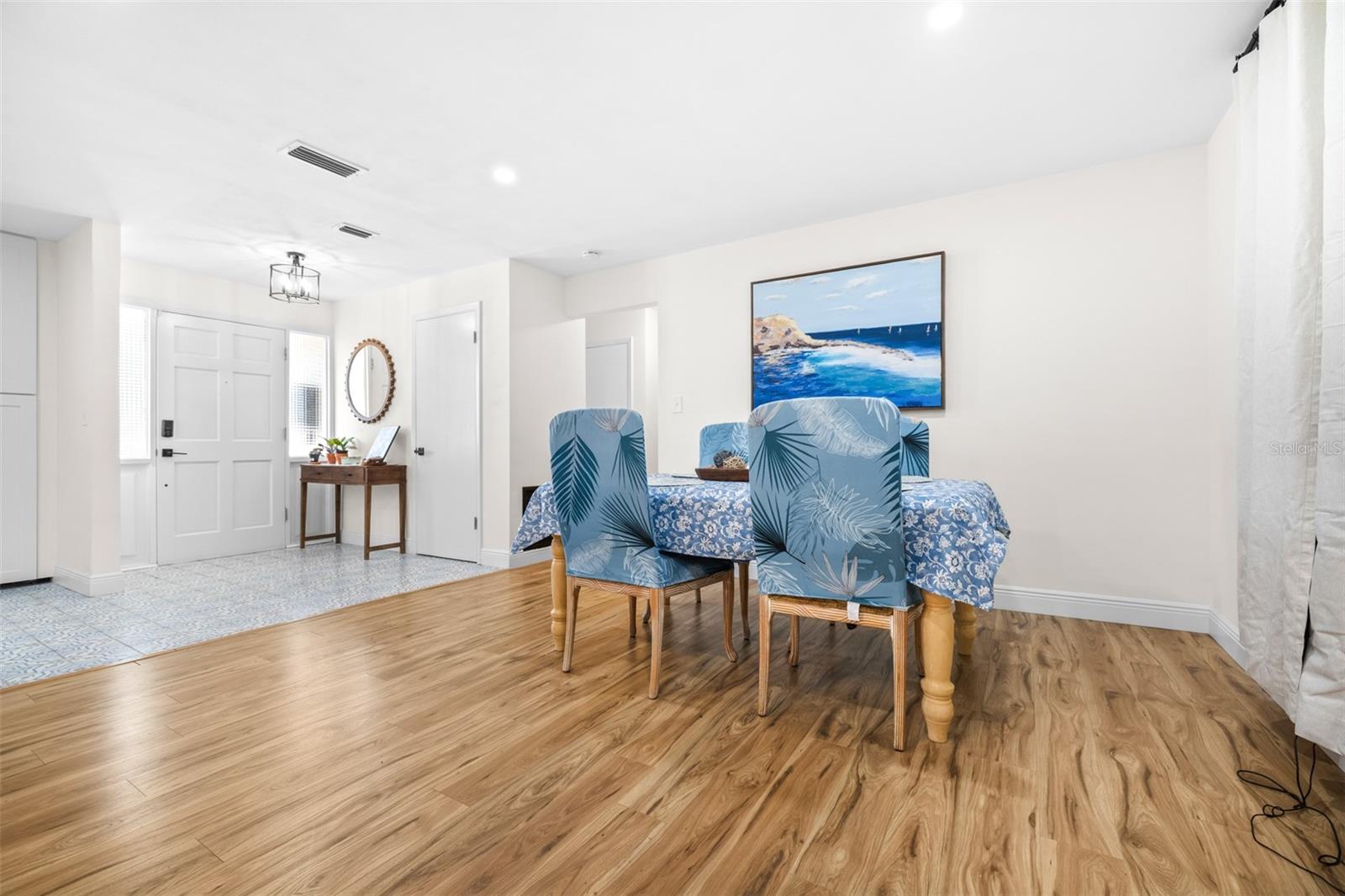Image 15 of 47 For 2244 Glenmoor Road N