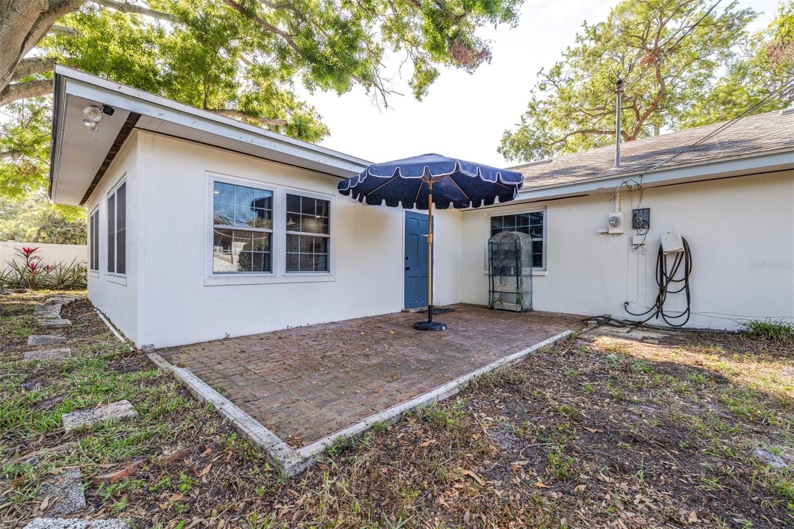 Image 36 of 47 For 2244 Glenmoor Road N