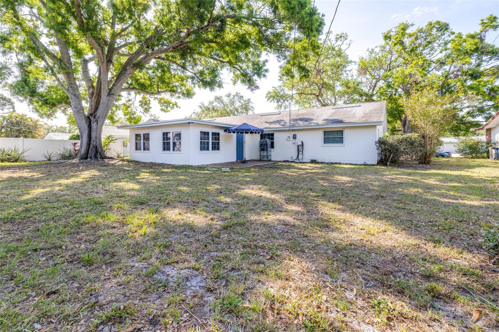 Image 40 of 47 For 2244 Glenmoor Road N
