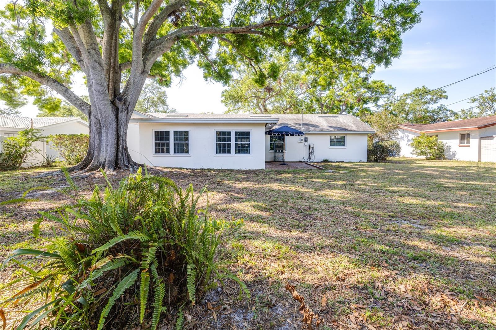 Image 43 of 47 For 2244 Glenmoor Road N