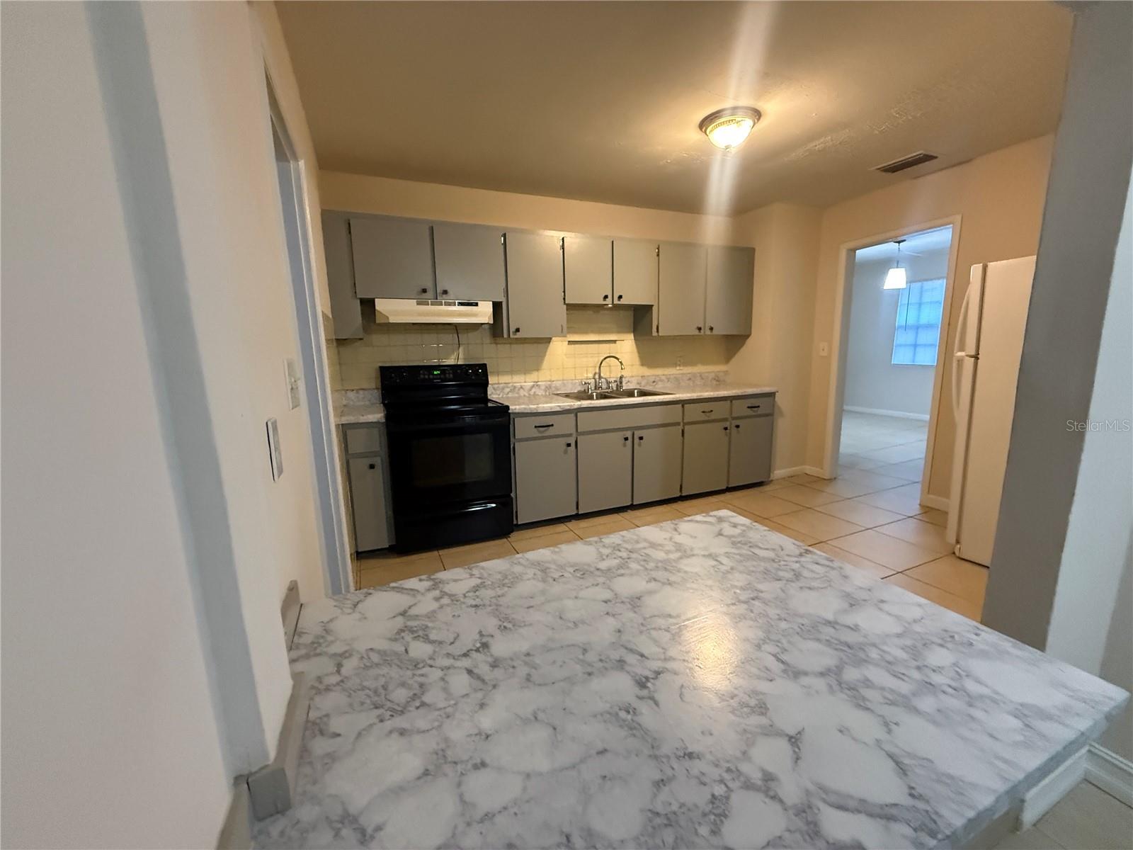 Image 5 of 16 For 3619 Hesperides Street