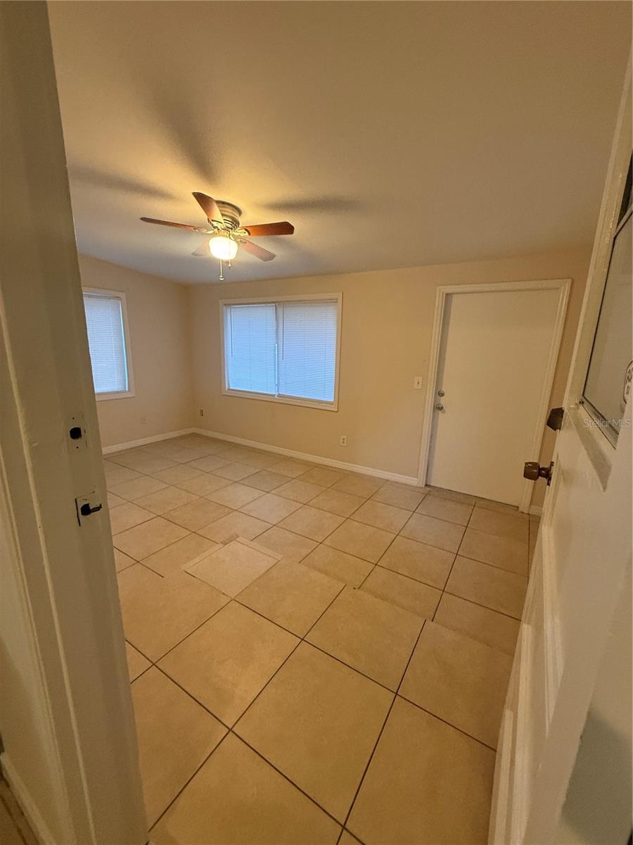 Image 8 of 16 For 3619 Hesperides Street