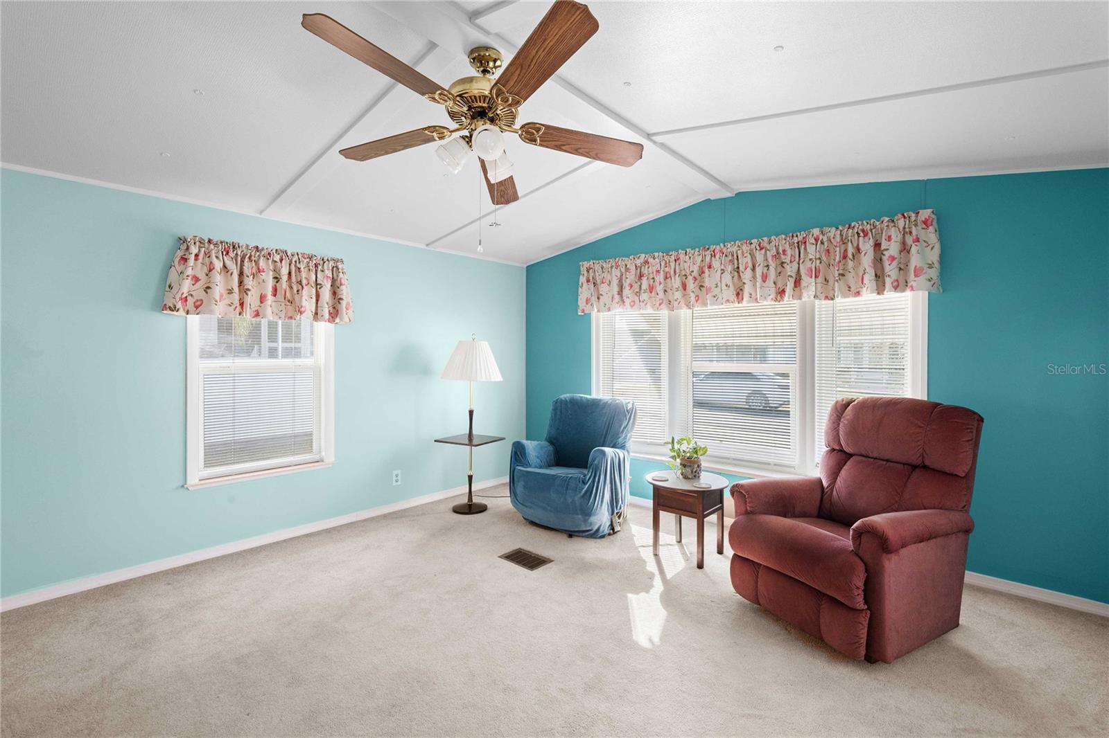 Image 10 of 52 For 37235 Eileen Avenue