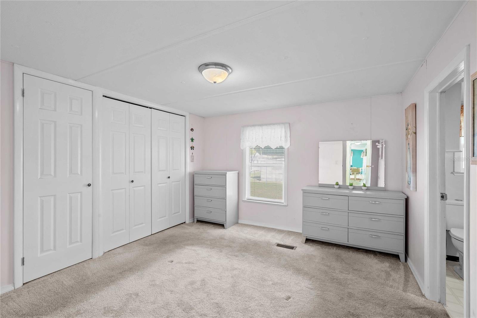 Image 13 of 52 For 37235 Eileen Avenue