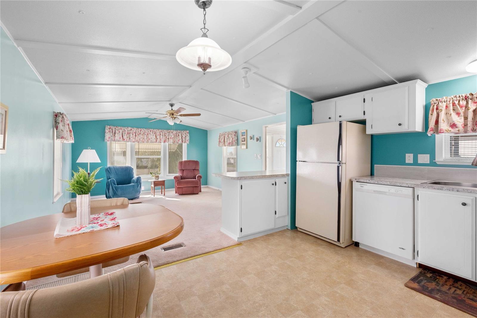 Image 3 of 52 For 37235 Eileen Avenue