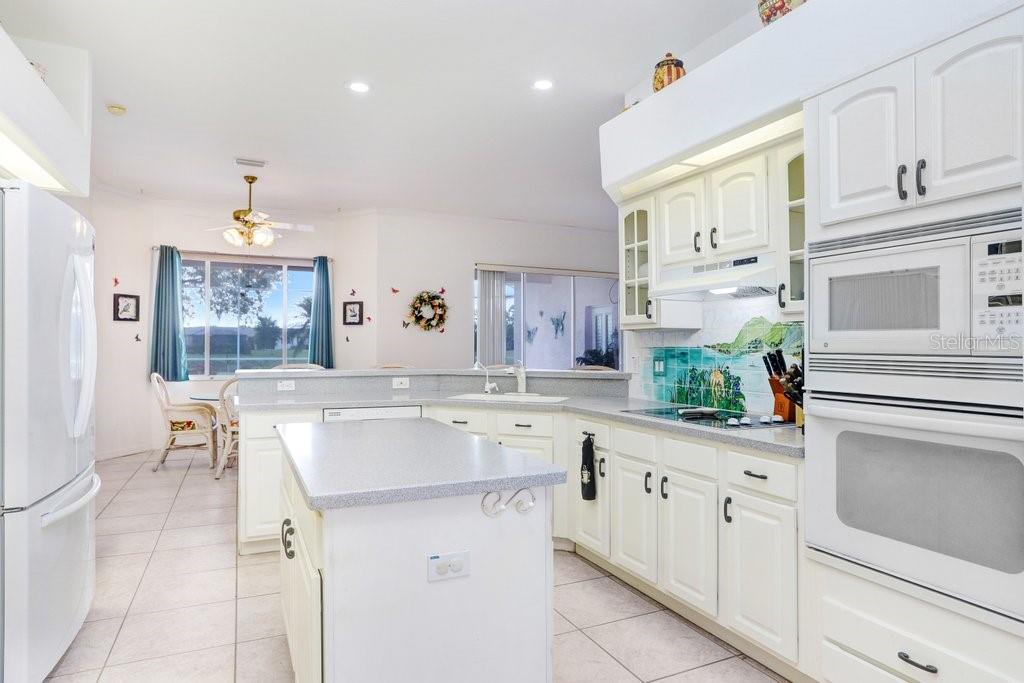Image 30 of 50 For 3614 Gaviota Drive