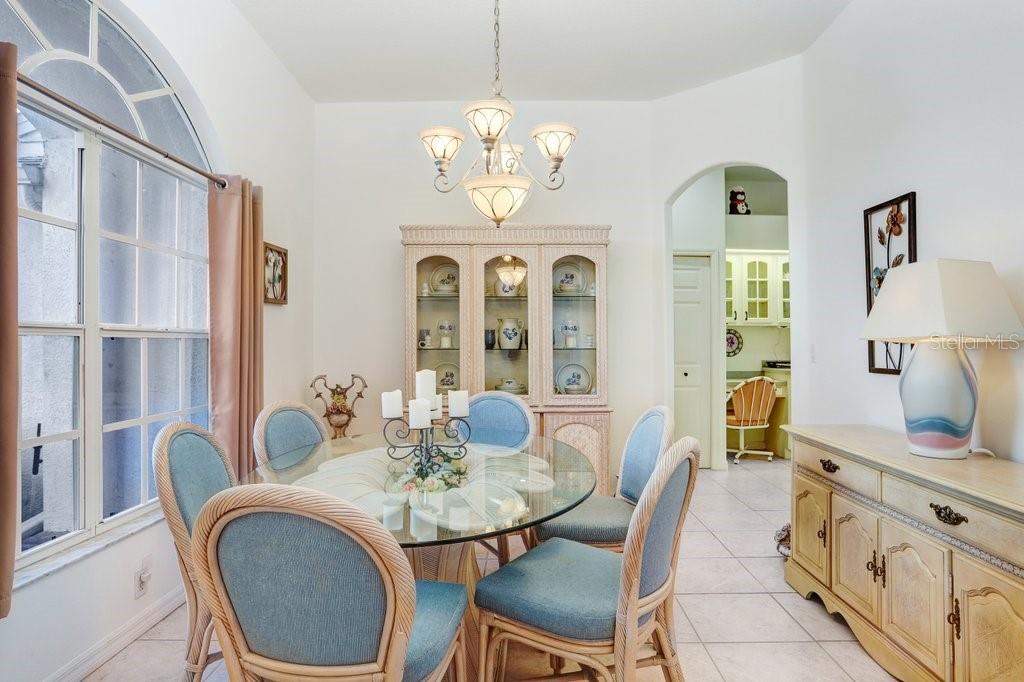 Image 33 of 50 For 3614 Gaviota Drive