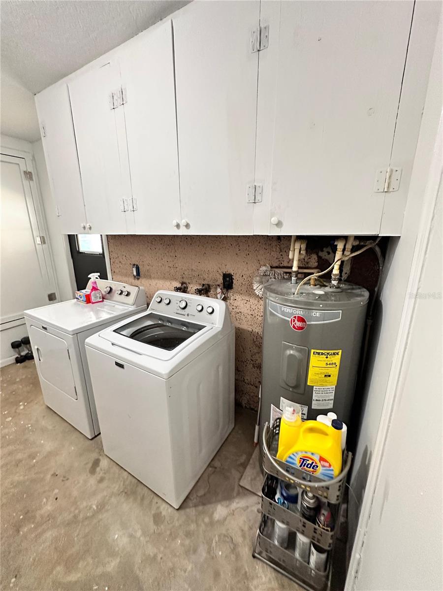 Image 23 of 49 For 7006 Shenandoah Court