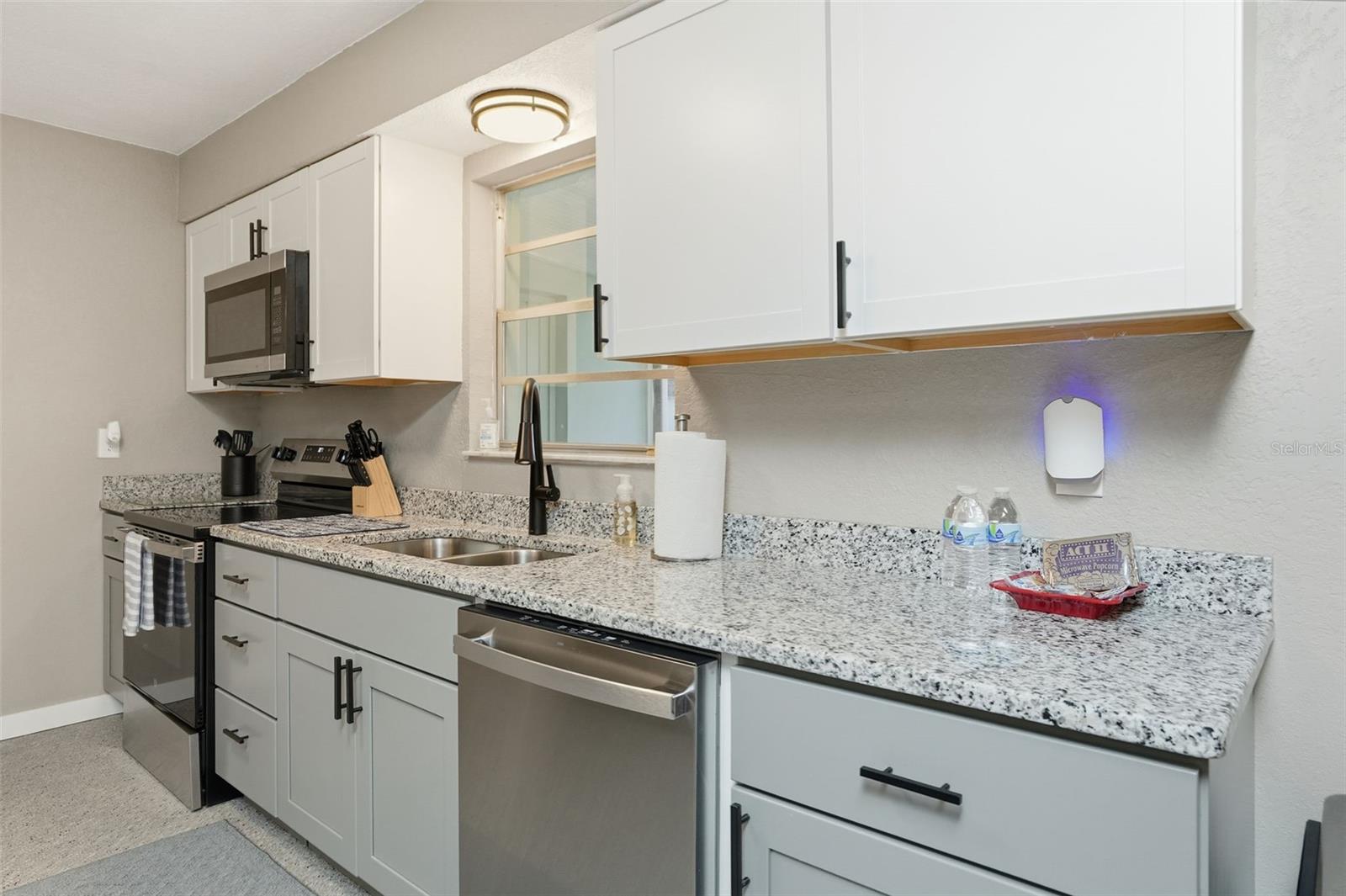 Image 13 of 42 For 1144 Midiron Point