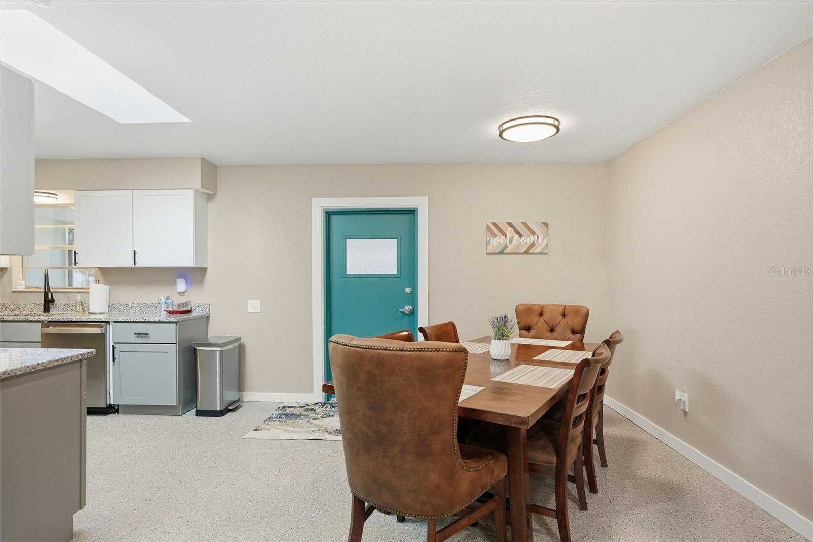 Image 17 of 42 For 1144 Midiron Point