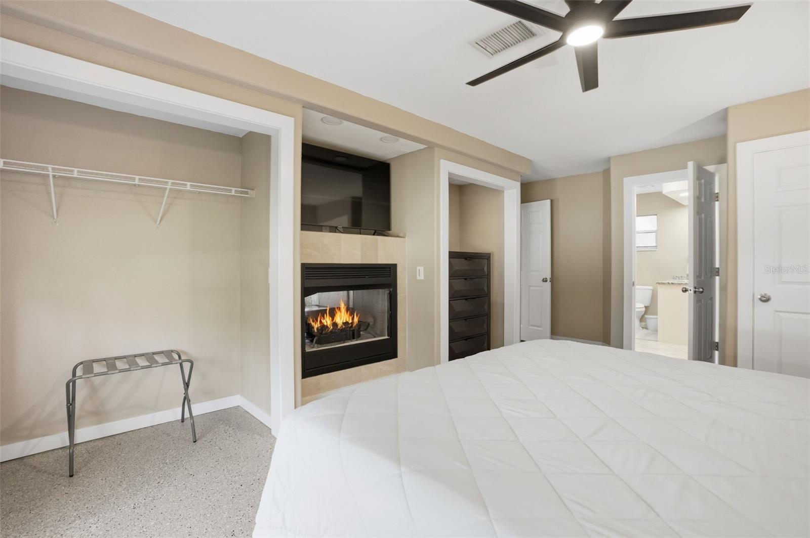 Image 20 of 42 For 1144 Midiron Point