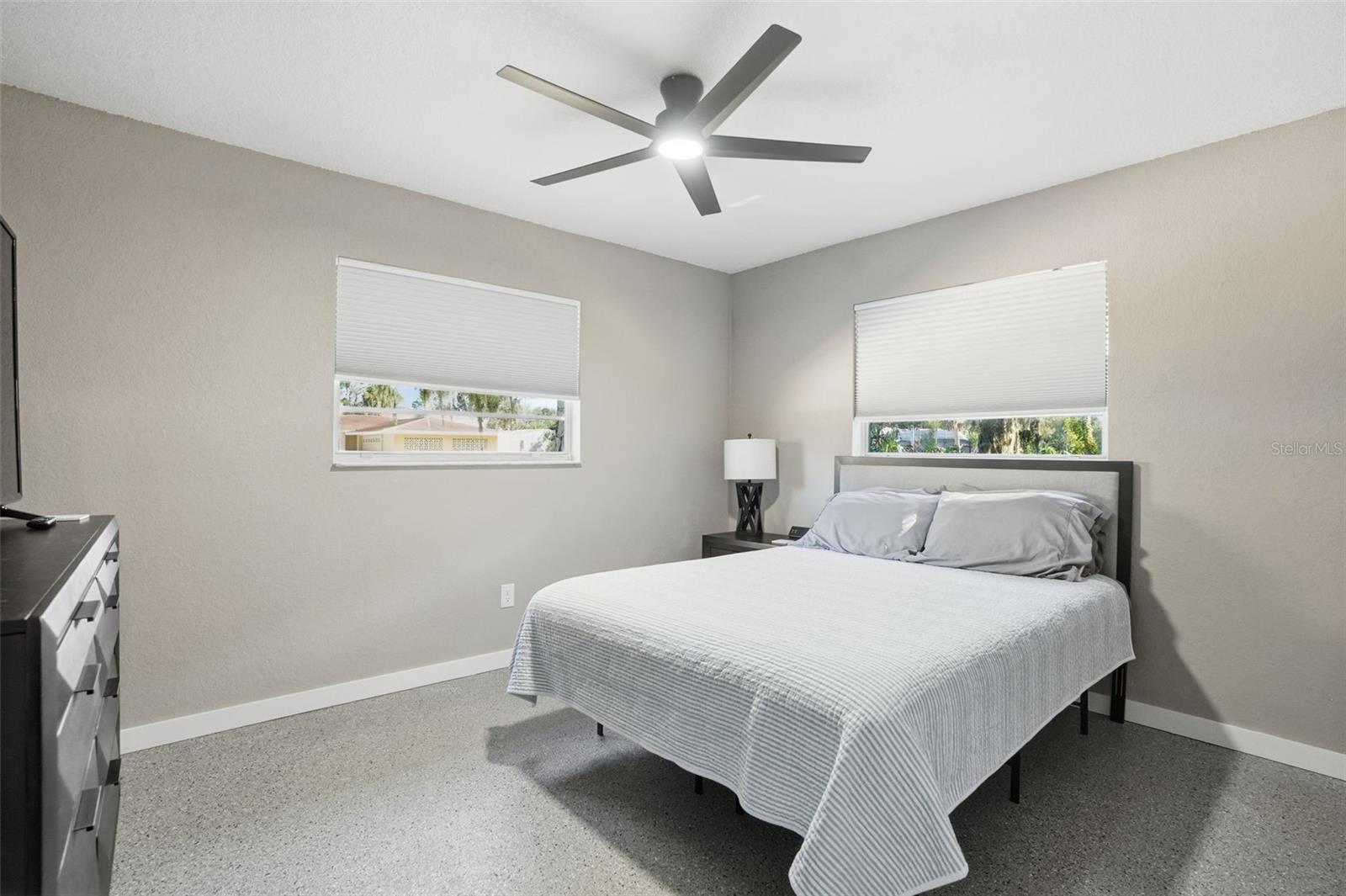 Image 21 of 42 For 1144 Midiron Point