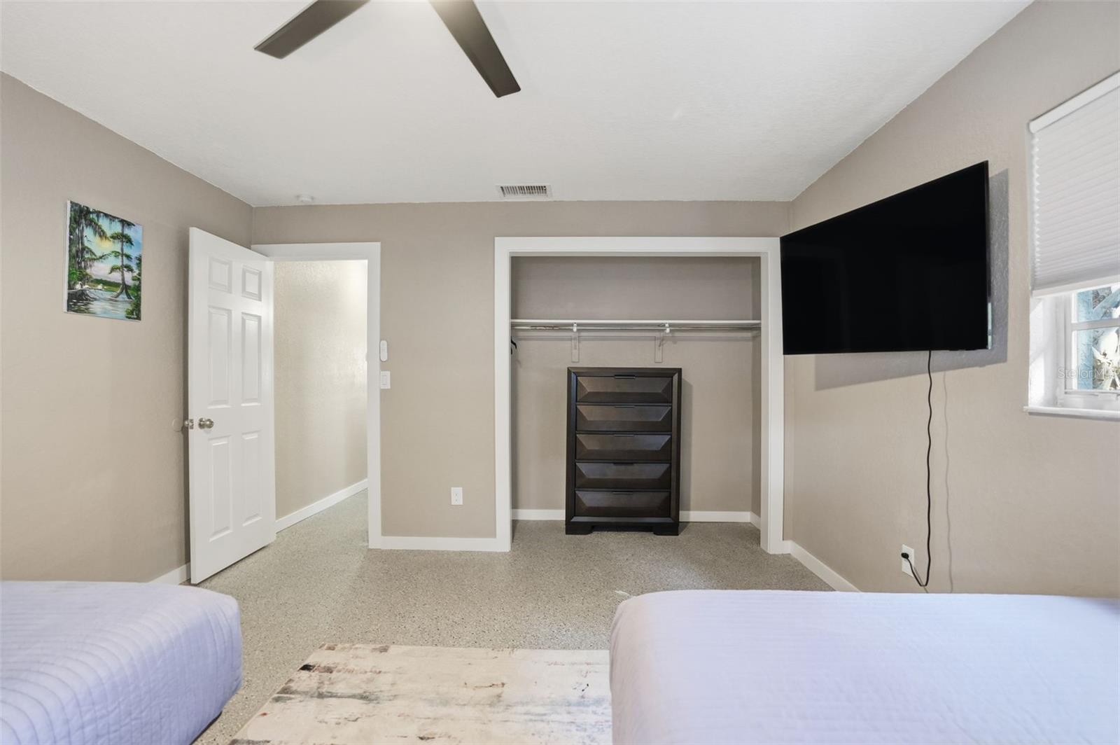 Image 24 of 42 For 1144 Midiron Point