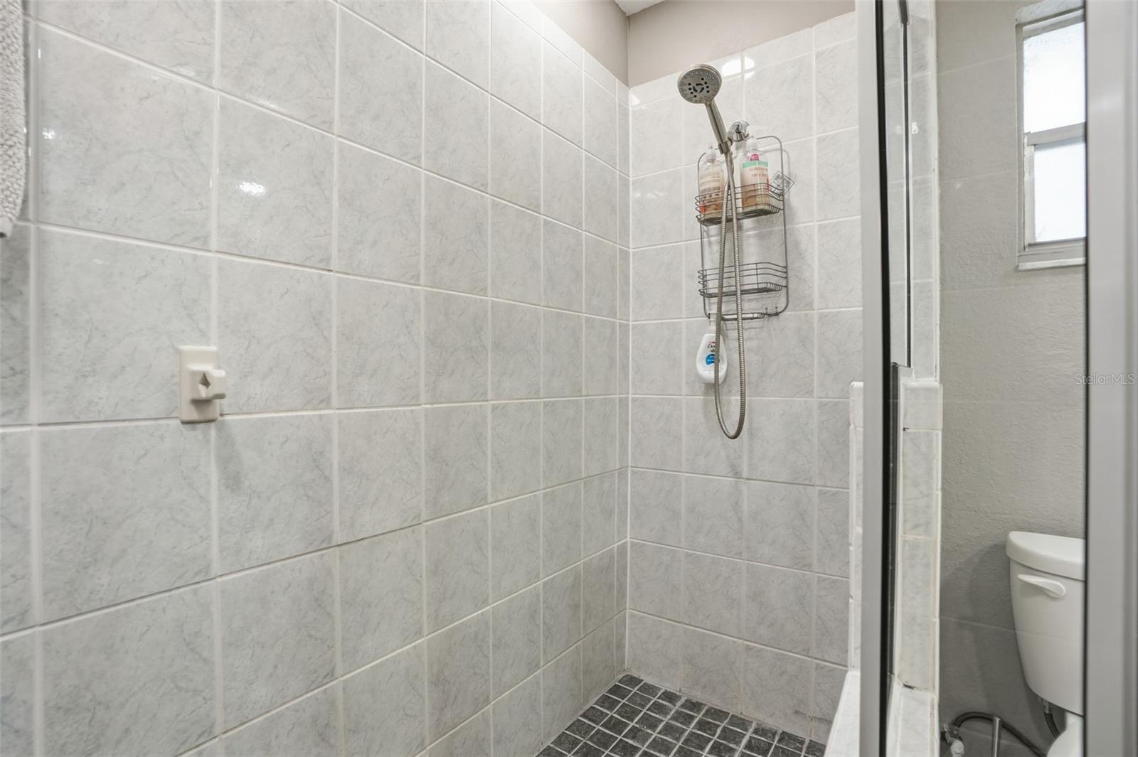 Image 26 of 42 For 1144 Midiron Point