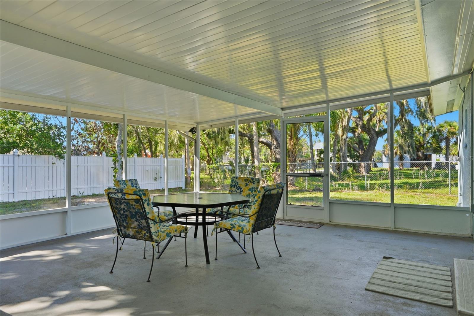 Image 31 of 42 For 1144 Midiron Point