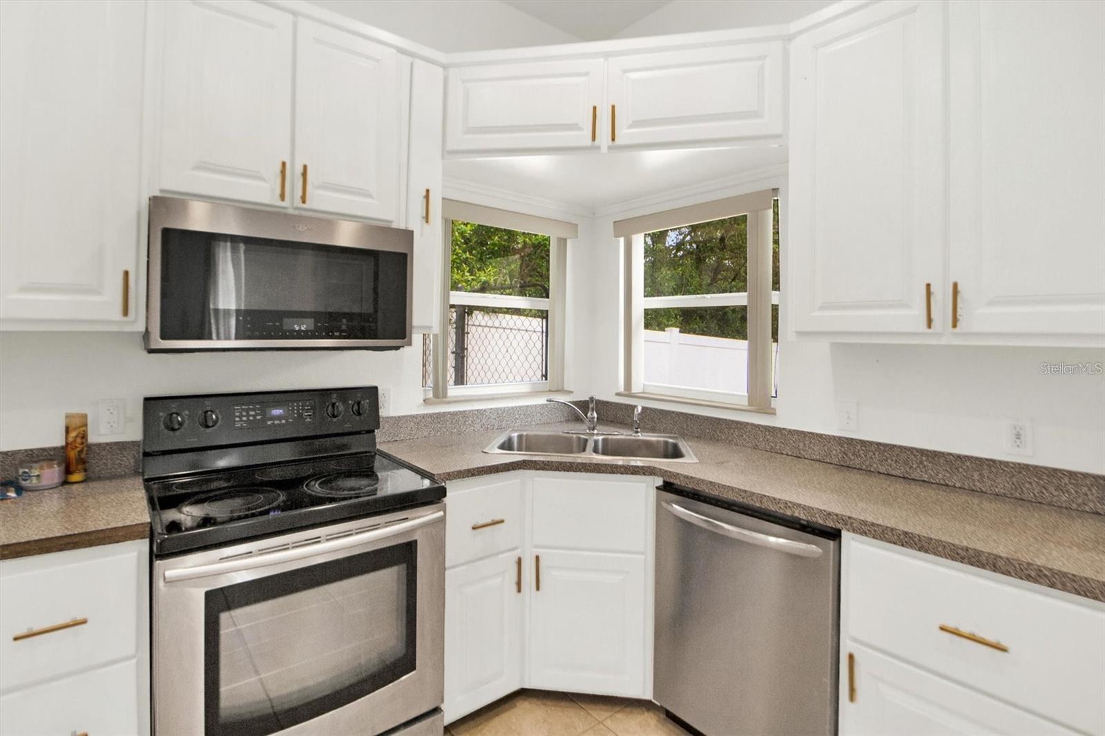 Image 12 of 25 For 10907 48th Street