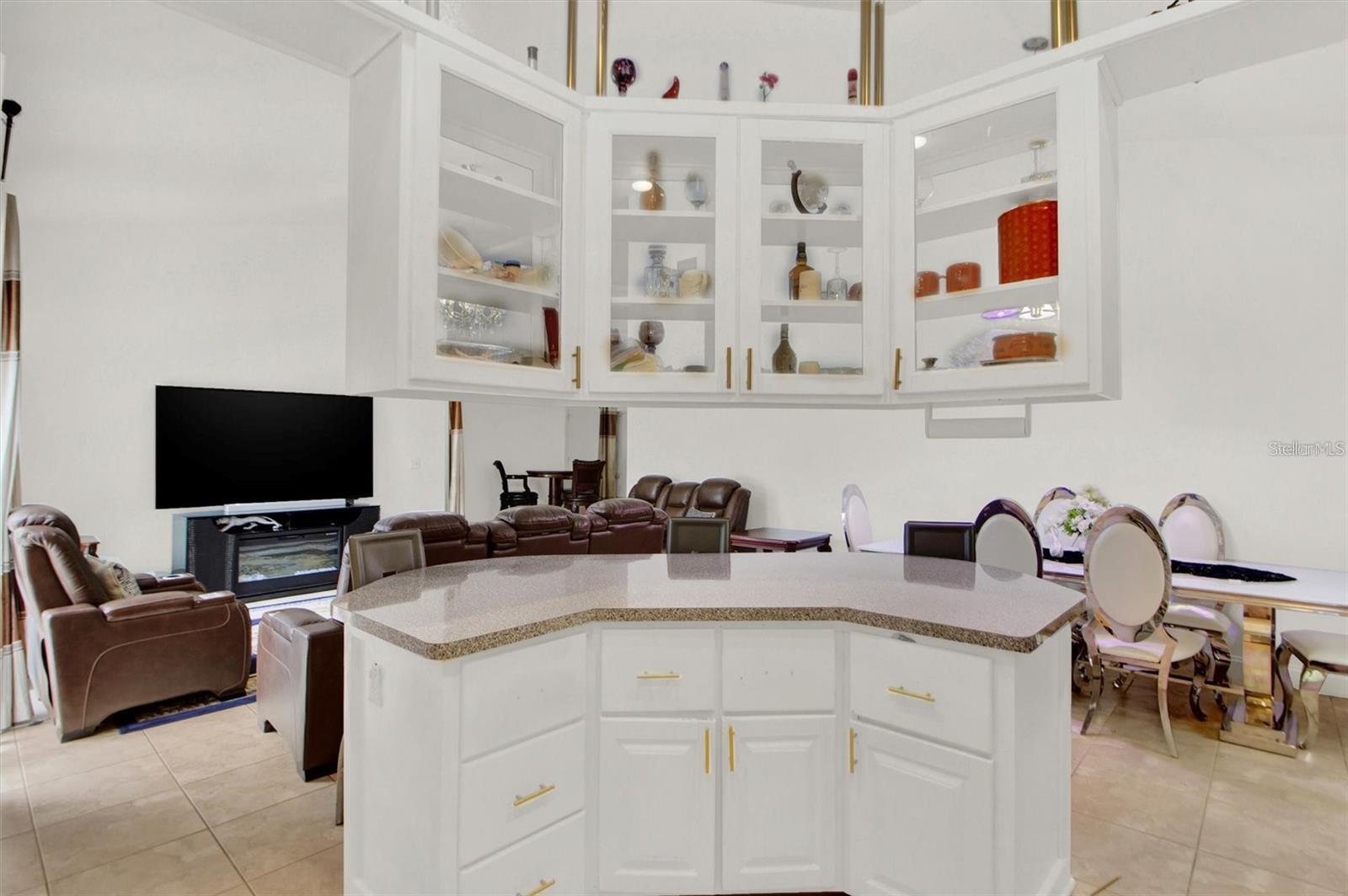 Image 14 of 25 For 10907 48th Street