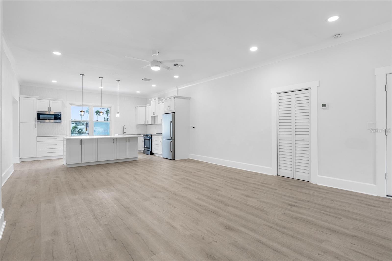 Image 13 of 25 For 10 18th Street S