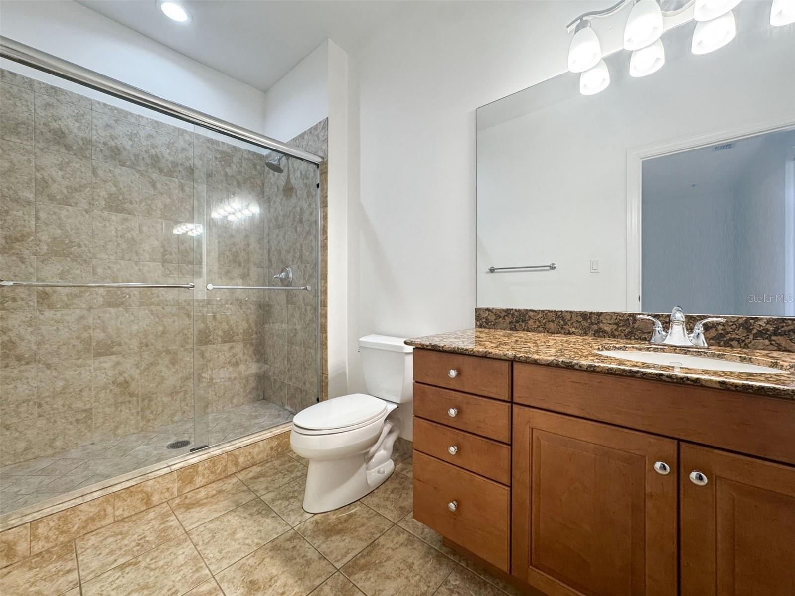 Image 19 of 36 For 628 Cleveland Street 1305