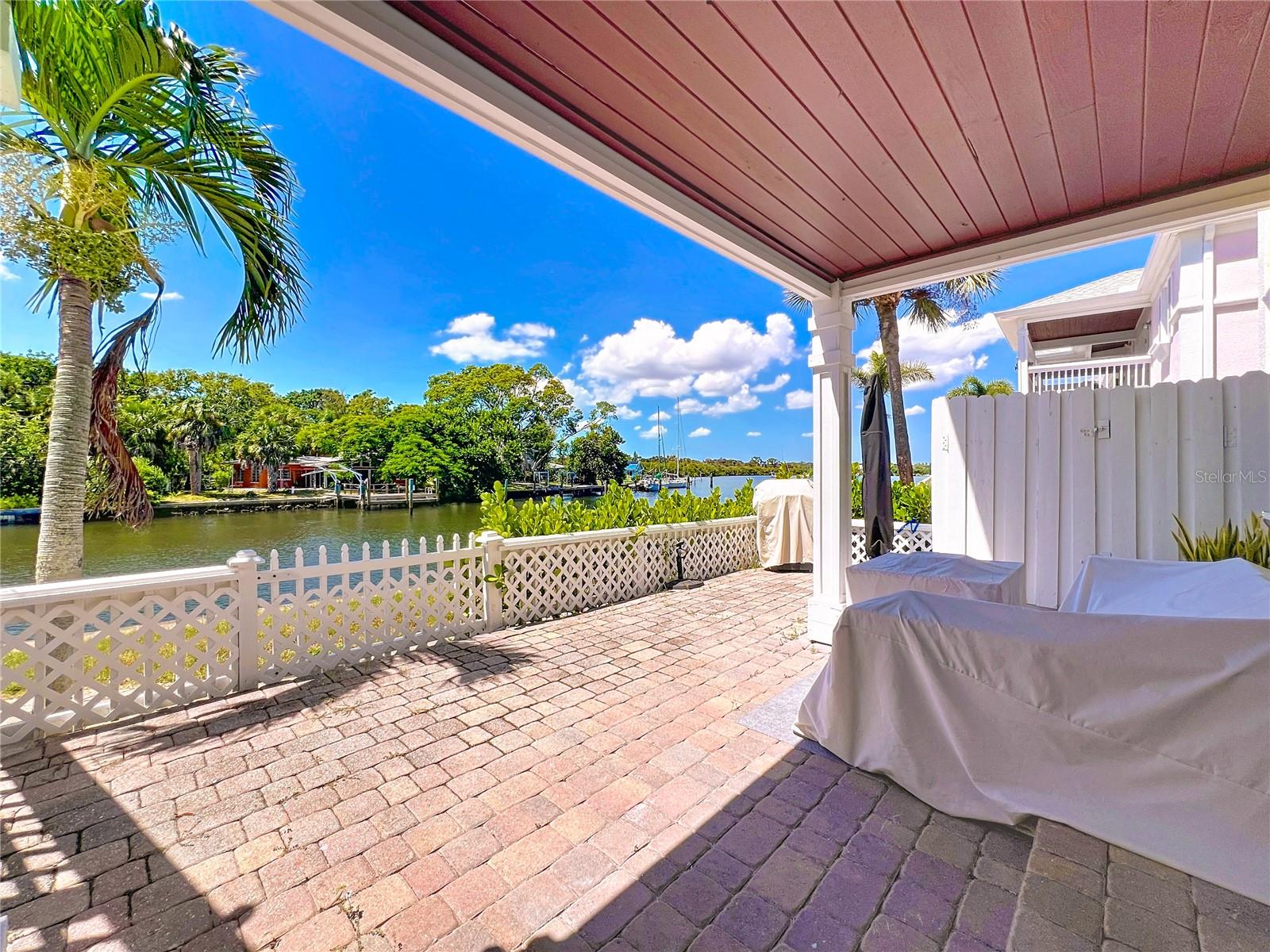 Image 10 of 16 For 3885 Pompano Drive Se B