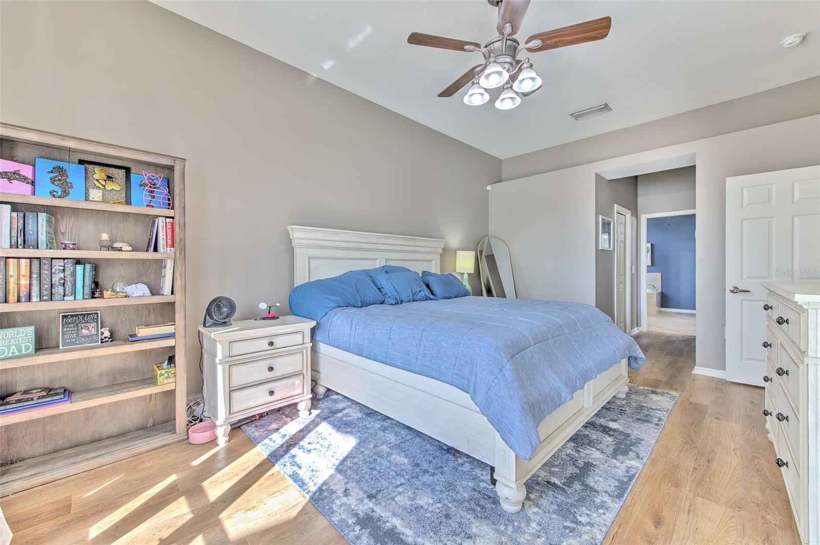 Image 16 of 76 For 16112 Bridgedale Drive