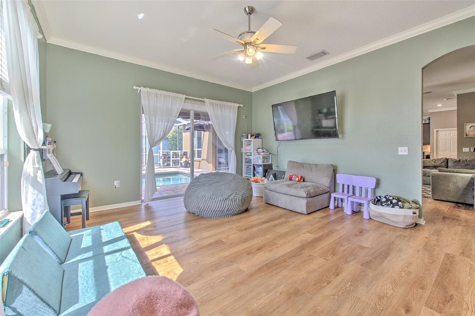Image 35 of 76 For 16112 Bridgedale Drive