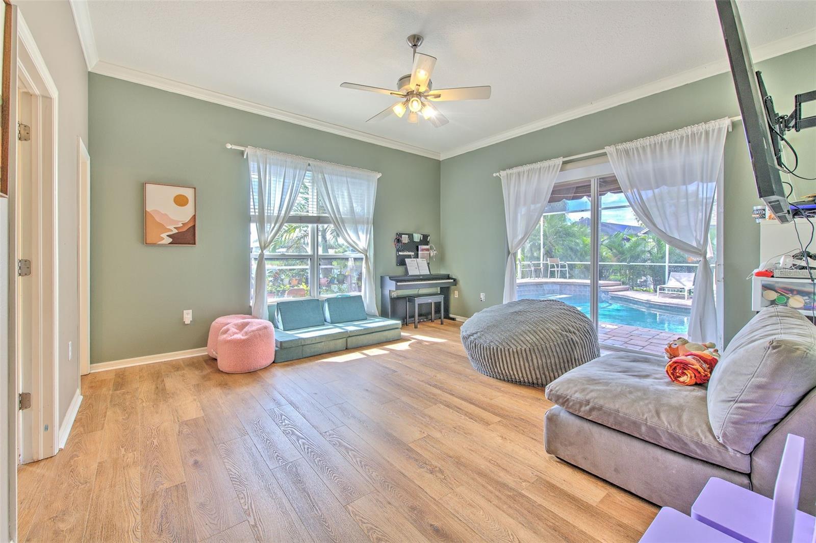 Image 36 of 76 For 16112 Bridgedale Drive