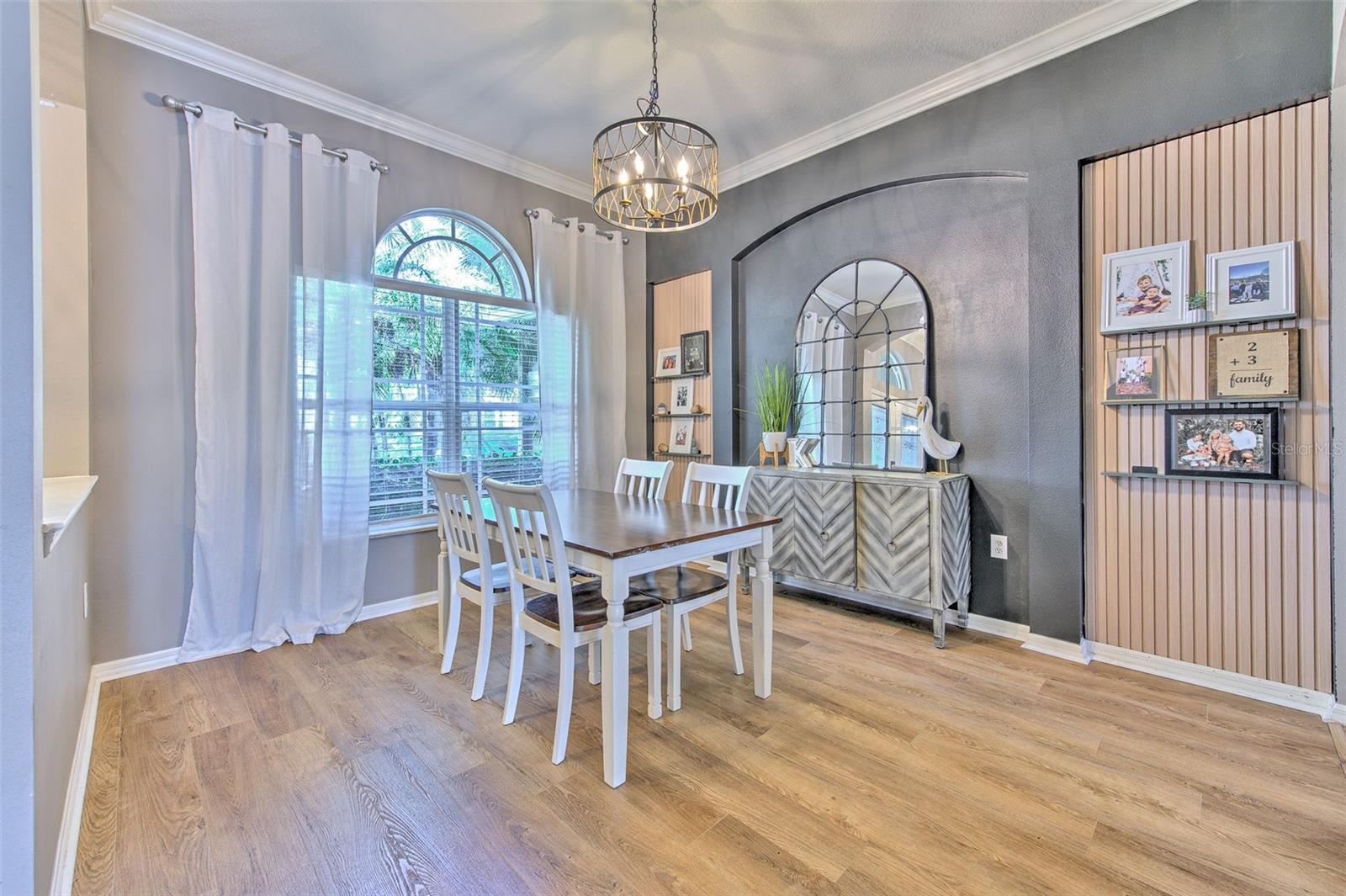 Image 9 of 76 For 16112 Bridgedale Drive